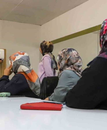 kadin-teknik-servis-yolu-klima-kombi-bakim-egitiminde-ucuncu-donem-basladi-rsSRVhDX.jpg