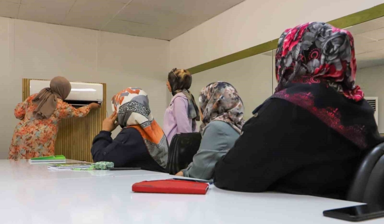 kadin-teknik-servis-yolu-klima-kombi-bakim-egitiminde-ucuncu-donem-basladi-rsSRVhDX.jpg