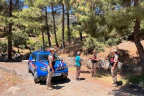 orman-yanginina-karsi-jandarma-ekiplerinin-bilgilendirme-ve-devriye-faaliyeti-hazirlikli-ve-etkili-onlemler-ccDiJln1.jpg