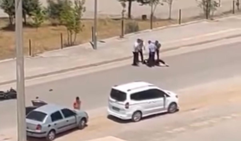 silvanda-kontrolden-cikan-motosikletin-devrilmesi-surucu-yarali-vd8glhID.jpg