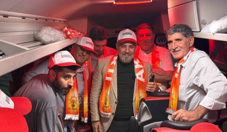 ankara-bulusmasi-icin-diyarbakirdan-yola-cikan-ak-parti-teskilati-p45hIBkV.jpg