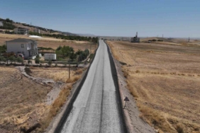 diyarbakir-buyuksehir-belediyesi-yollarinda-alt-yapi-hamlesi-kirsalda-ulasim-guclendiriliyor-jIdXPTK3.jpg