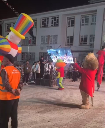 keban-su-ve-balik-festivalinde-led-ekran-faciasi-5-yarali-f9e7yAWr.jpg