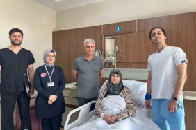 siirtte-diz-protezi-revizyonuyle-yeni-bir-yasam-enfesksiz-gevseme-tedavisi-basariyla-tamamlandi-bMDrvXpt.jpg