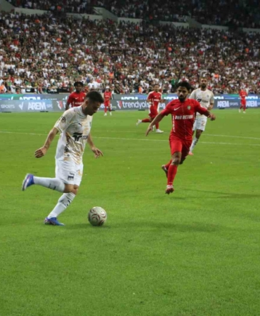 amed-sportif-faaliyetler-5-0-basaksehir-evde-zaferin-dakikalari-ud88GUL3.jpg