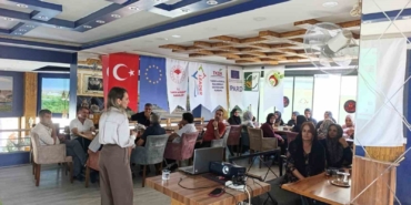 cermik-kadin-kooperatifinin-basari-hikayesi-ve-yerel-uretimde-markalasma-vurgusu-2WlWT8EP.jpg