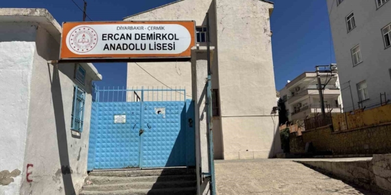 cermikte-ercan-demirkol-anadolu-lisesi-icin-yikim-ve-yeni-lise-projesi-OZOeXttP.jpg