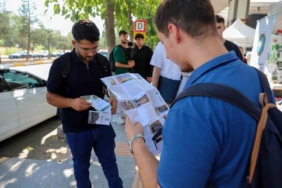 dicle-universitesi-hos-geldin-standi-ile-ogrencilere-belediyeden-destek-ve-bilgi-jrKMW9PC.jpg