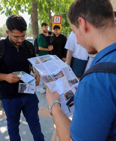 dicle-universitesi-hos-geldin-standi-ile-ogrencilere-belediyeden-destek-ve-bilgi-jrKMW9PC.jpg