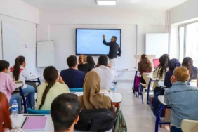 diyarbakirda-akademi-sur-akademi-huzurevleri-ve-akademi-cermikte-yeni-egitim-ogretim-donemi-basladi-RgjFGtSI.jpg