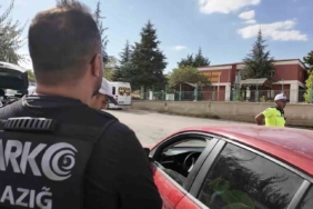 elazigda-narko-alan-uygulamasi-176-sahis-ve-38-arac-gozaltinda-b85DWSlY.jpg