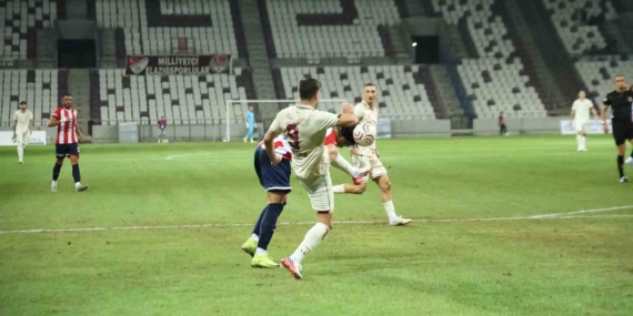 elazigspor-sebatsporu-evinde-3-1-maglup-ederek-liderlik-icin-onemli-adim-5iIGTgxe.jpg