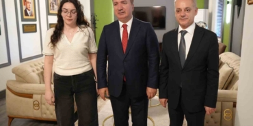 erzincanda-bashekimlik-gorevine-atanan-nida-nur-nergizin-azimle-giden-hikayesi-SVb8EBr8.jpg