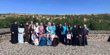 ikbal-kuran-kursu-ogrencileri-icin-diyarbakir-gezisi-ve-destek-programi-tWy4aPPy.jpg