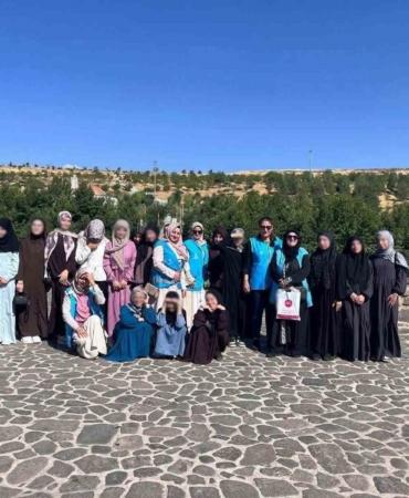 ikbal-kuran-kursu-ogrencileri-icin-diyarbakir-gezisi-ve-destek-programi-tWy4aPPy.jpg