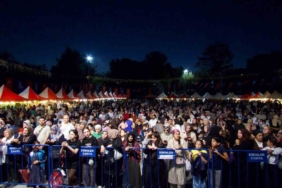 istanbulda-diyarbakir-yoresel-urunler-ve-ciger-festivali-coskuyla-devam-ediyor-KGjnselc.jpg