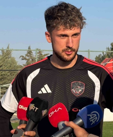 kacper-tobiasz-fenerbahce-maci-icin-yuksek-enerjiyle-mucadeleye-haziriz-yiOOBHqL.jpg