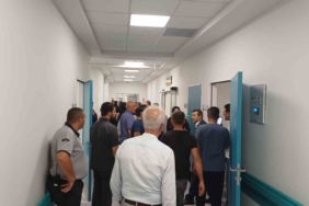 malatya-milletvekili-veli-agbaba-pazar-programinda-fenalik-gecirdi-hastanede-tedavide-bThCGmkE.jpg