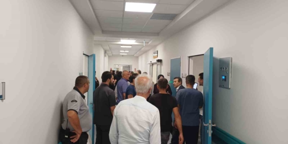 Malatya Milletvekili Veli Ağbaba Pazar Programında Fenalık Geçirdi: Hastanede Tedavide