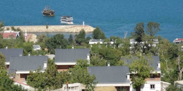 van-golu-cevresinde-yatay-mimari-ve-korumaci-yaklasim-ozdekten-yapilasma-uyarisi-1DCWC9ge.jpg