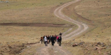 yasamal-yaylalarinda-15-kilometrelik-doga-yuruyusu-oltu-grubunun-keyifli-kesfi-smfLX4wg.jpg