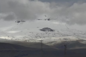 allahuekber-daglarinda-kar-izli-manzara-ve-dusen-sicakliklar-JfY7I6DN.jpg