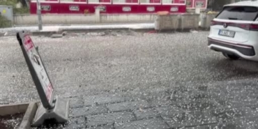 ardahandaki-ani-saganak-ve-dolu-anlari-hizli-yasami-etkiledi-dOExS7Hy.jpg