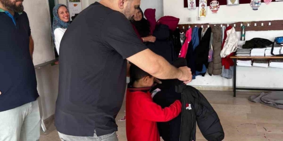 Çermik ve Çüngüş’te 200 Öğrenciye Kışlık Yardım Seferberliği