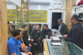 diko-ve-emniyet-muduru-kuyumcu-ziyaretinde-supheli-tehditlere-dair-gorus-birligi-sagladi-vjIhn9X2.jpg