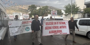 diyarbakir-cermikte-saglik-calisanlari-obeziteye-dikkat-cekti-ve-yuruyusle-farkindalik-olusturdu-Zm2vqLXK.jpg