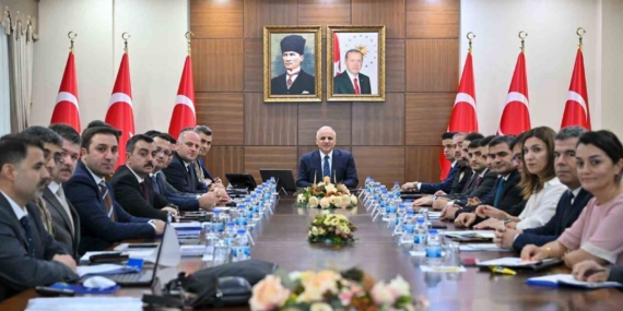 Diyarbakır Okul Güvenliği ve Koordinasyon Toplantısı – Ciddi Tedbirler ve Uygulamalar