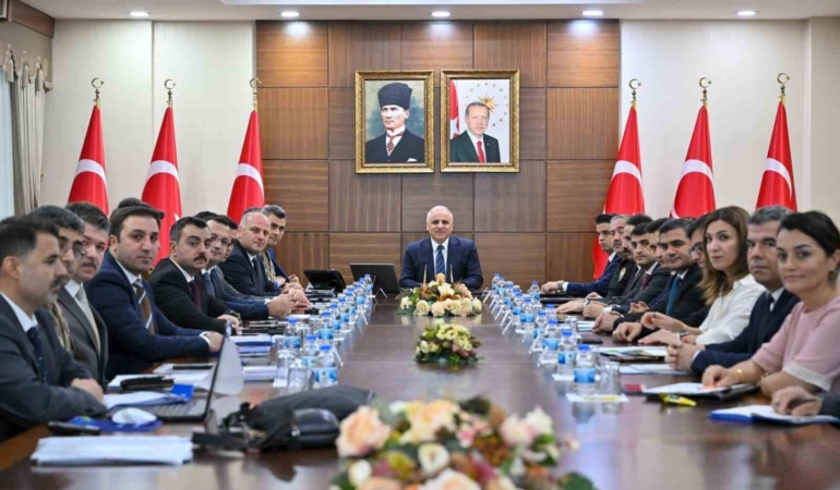 diyarbakir-okul-guvenligi-ve-koordinasyon-toplantisi-ciddi-tedbirler-ve-uygulamalar-W3KscEaD.jpg