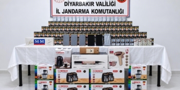 diyarbakirda-kacak-sigara-operasyonu-32-supheliye-islem-20-bin-502-paket-ele-gecirildi-4gpaGes9.jpg