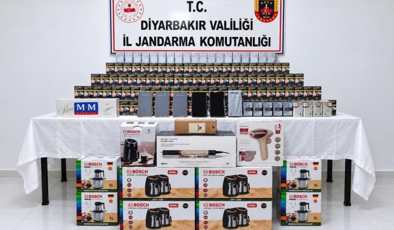 diyarbakirda-kacak-sigara-operasyonu-32-supheliye-islem-20-bin-502-paket-ele-gecirildi-4gpaGes9.jpg