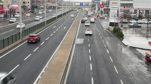 Diyarbakır’da Sağanak Yağışında Yaşam Olumsuz Etkilendi – Güncel Gelişmeler