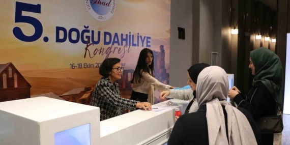 Doğu Dahiliye Kongresi Diyarbakır’da Bilimsel İş Birliğini Güçlendirdi