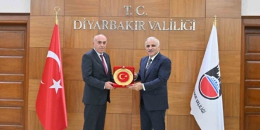 emsav-guneydogu-anadolu-bolge-yonetimi-ile-diyarbakirda-yetkililer-arasinda-proje-gorusmeleri-WwLD43DK.jpg