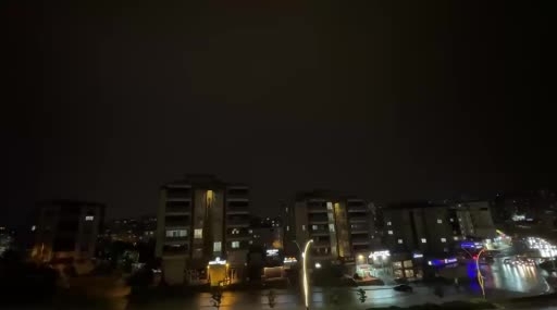Gaziantep’te Şimşekli Sağanak: Geceyi Gündüze Çeviren Anlar