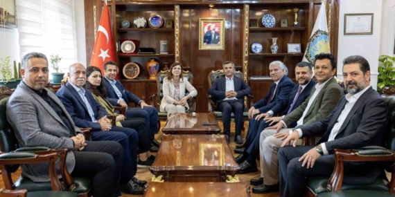 Hamit Sümer ve Heyetinden Diyarbakır Büyükşehir Belediyesi’ne Ziyaret