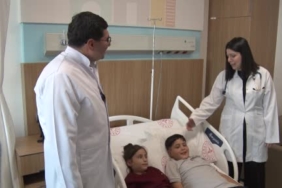 iki-kardes-asd-delikleri-kapali-yontemle-ayni-anda-tedavi-edildi-gaziantep-sehir-hastanesinde-basarili-fvspcLEz.jpg