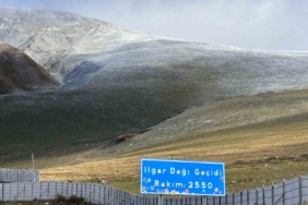 ilgar-daginda-yuksek-rakimlarda-kar-ve-tipi-siddeti-ulasim-zorlugu-artiyor-8NjdQYk2.jpg
