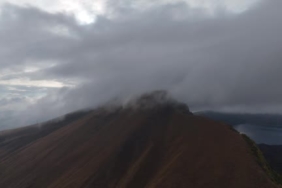 nemrut-kalderasi-milli-parkinin-gokyuzune-yansiyan-guzelligi-dronla-cekilen-time-lapse-manzaralar-KxggQUdw.jpg