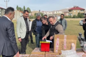 tel-cektim-arilarim-guvende-projesiyle-hobi-ve-kayitli-aricilara-destek-dagitimi-1ysW2ewq.jpg