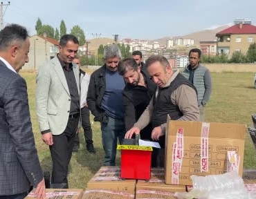 tel-cektim-arilarim-guvende-projesiyle-hobi-ve-kayitli-aricilara-destek-dagitimi-1ysW2ewq.jpg